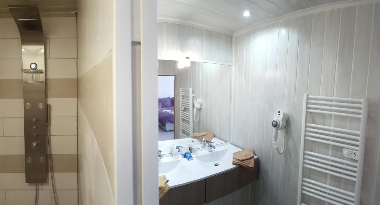 L Acacia Hotel ลูส์ลาครัวซ์โอ ภายนอก รูปภาพ
